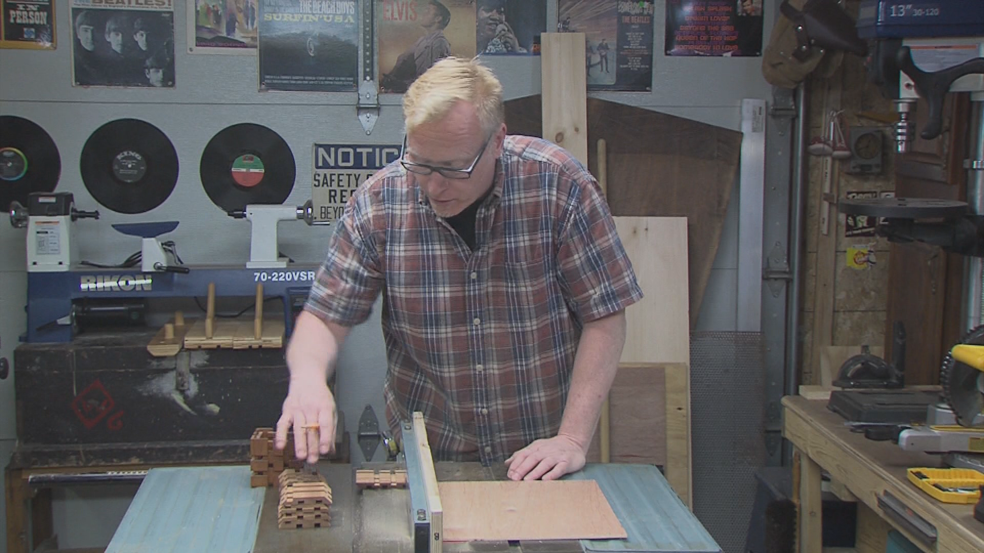 The Garage - Tea Lights